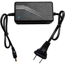 آدابتور 12 ولت 2 آمپر مارک اطلس